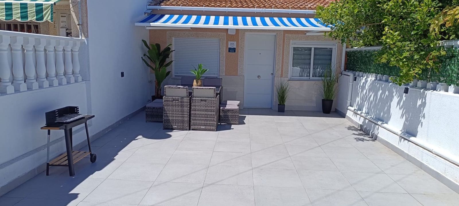 2 sovrum Bungalow att hyra i Torrevieja - 700 € (Ref: 9594700)