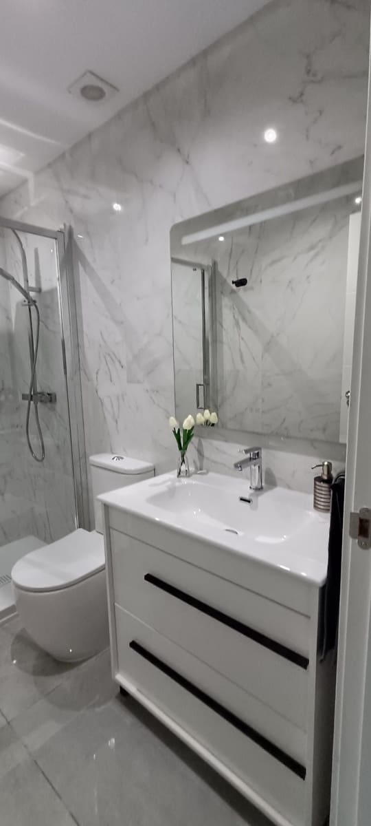 2 sovrum Bungalow att hyra i Torrevieja - 700 € (Ref: 9594700)