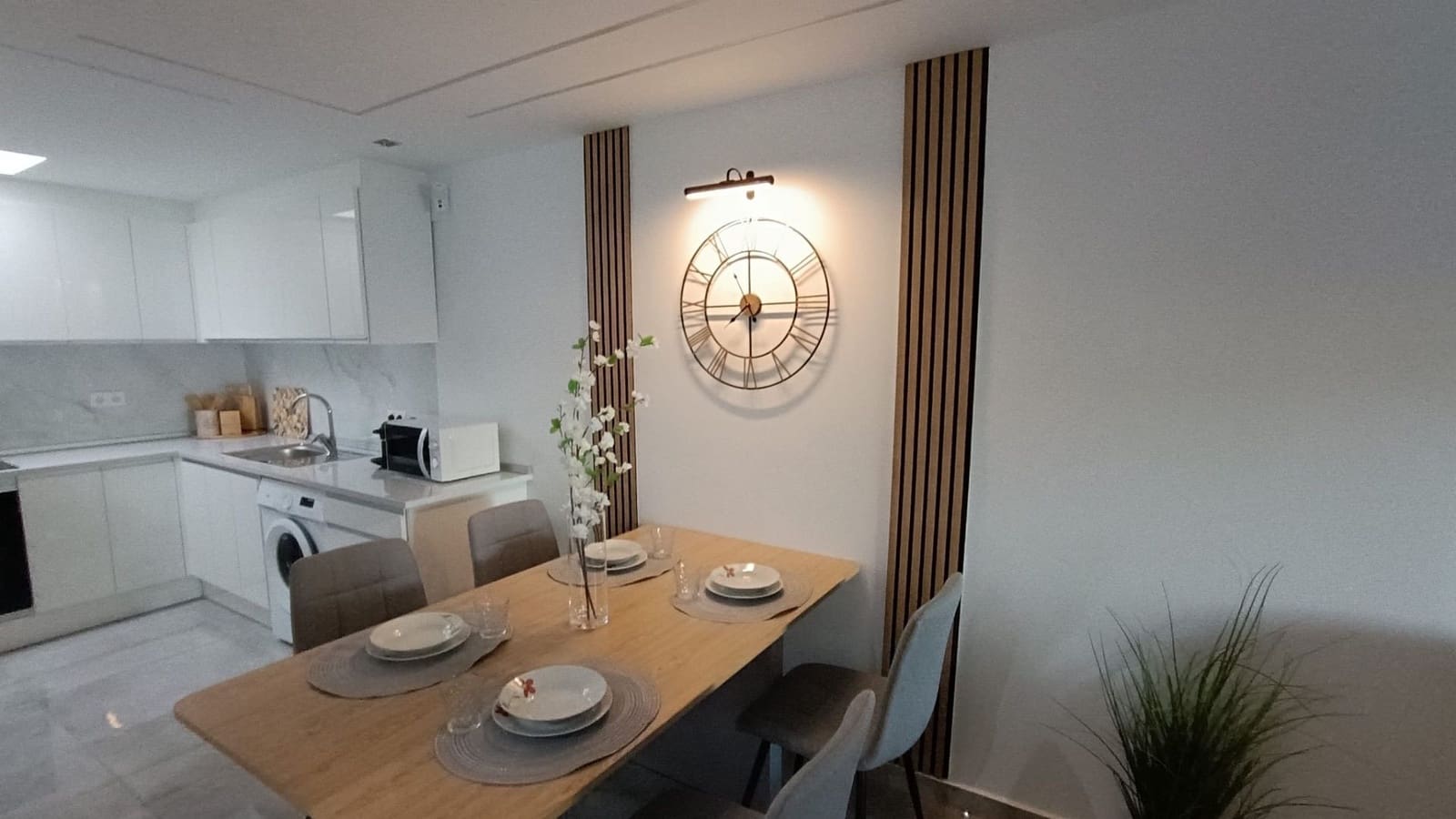 2 sovrum Bungalow att hyra i Torrevieja - 700 € (Ref: 9594700)