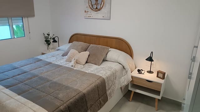 2 sovrum Bungalow att hyra i El Chaparral, Torrevieja - 700 € (Ref: 9594700)