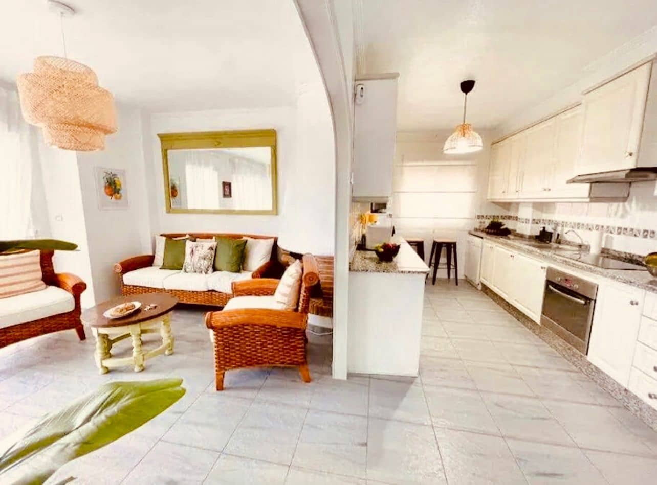 3 soveværelse Villa til leje i Muchamiel / Mutxamel med swimmingpool garage - € 1.800 (Ref: 9594702)