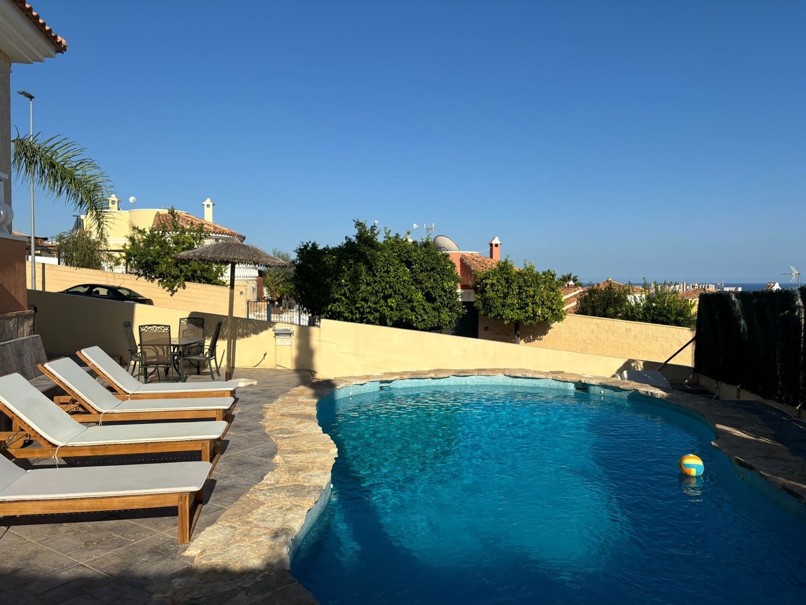 3 soveværelse Villa til leje i Muchamiel / Mutxamel med swimmingpool garage - € 1.800 (Ref: 9594702)