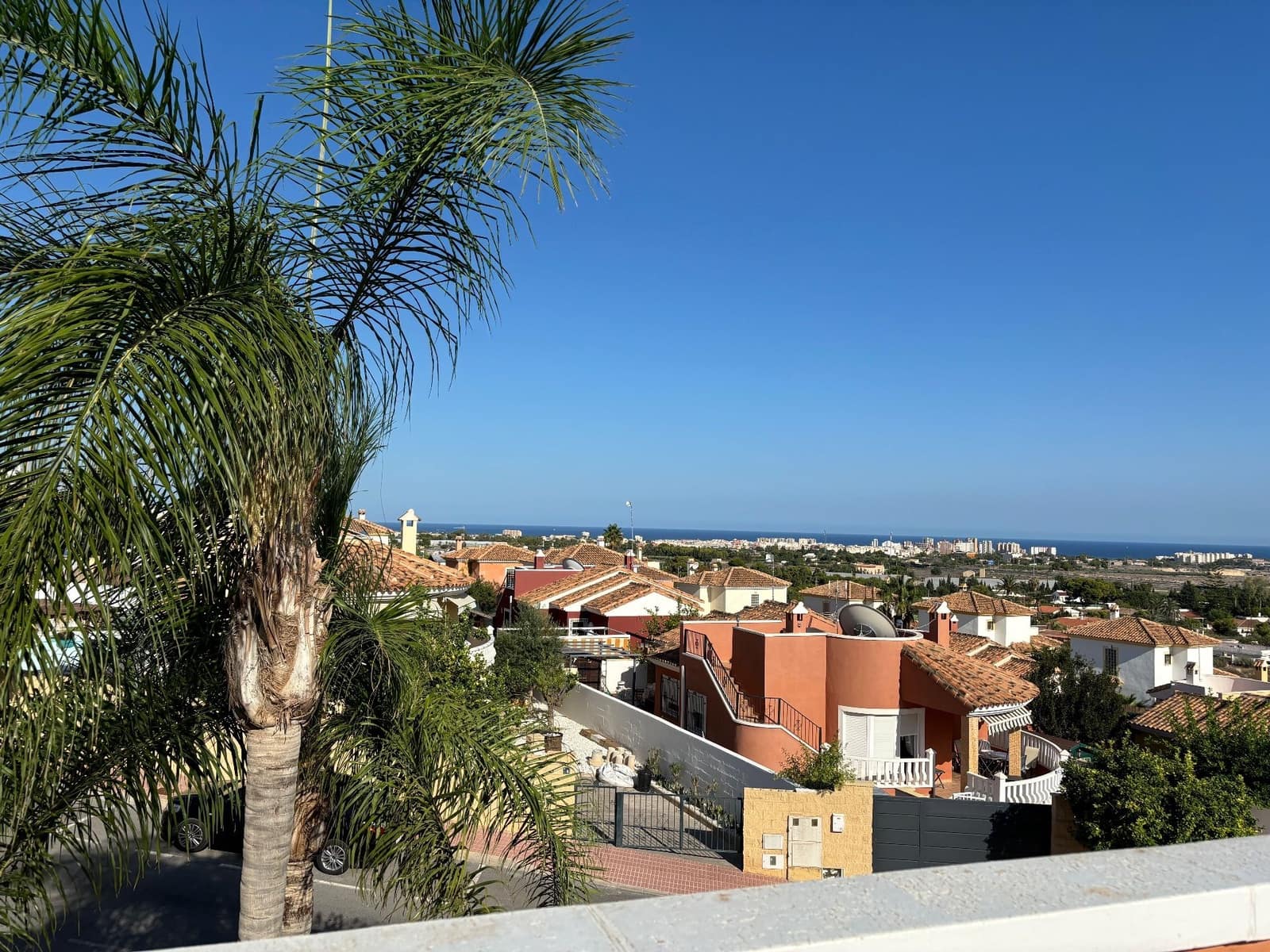 3 soveværelse Villa til leje i Muchamiel / Mutxamel med swimmingpool garage - € 1.800 (Ref: 9594702)