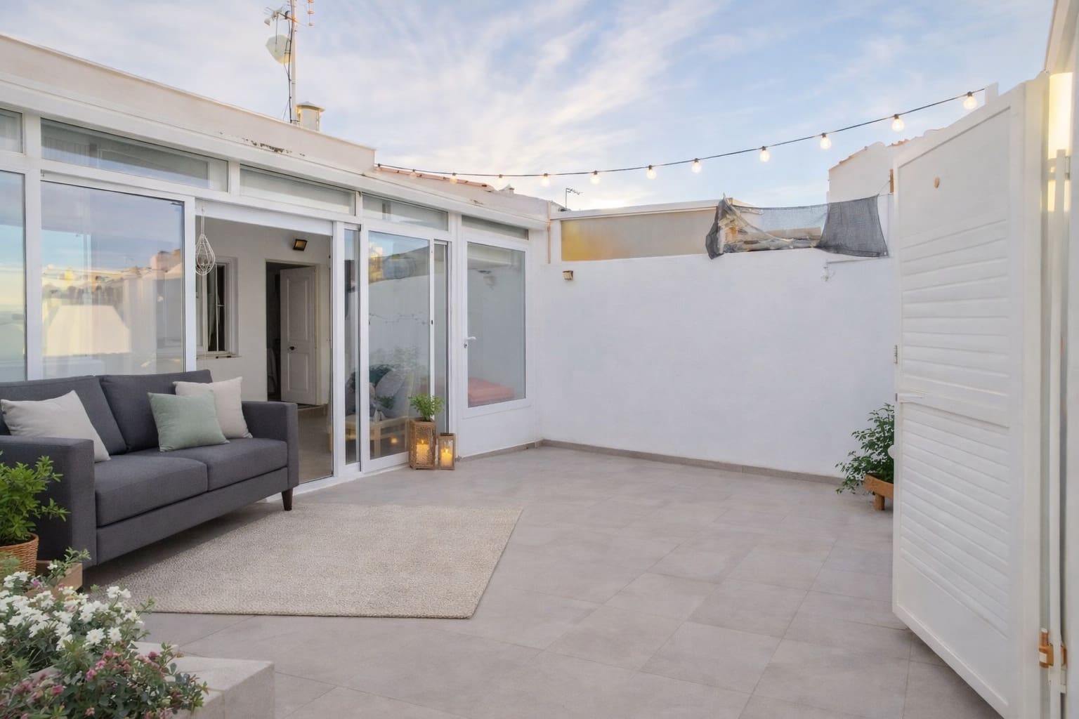 2 quarto Bungalow para arrendar em Torrevieja - 800 € (Ref: 9607234)