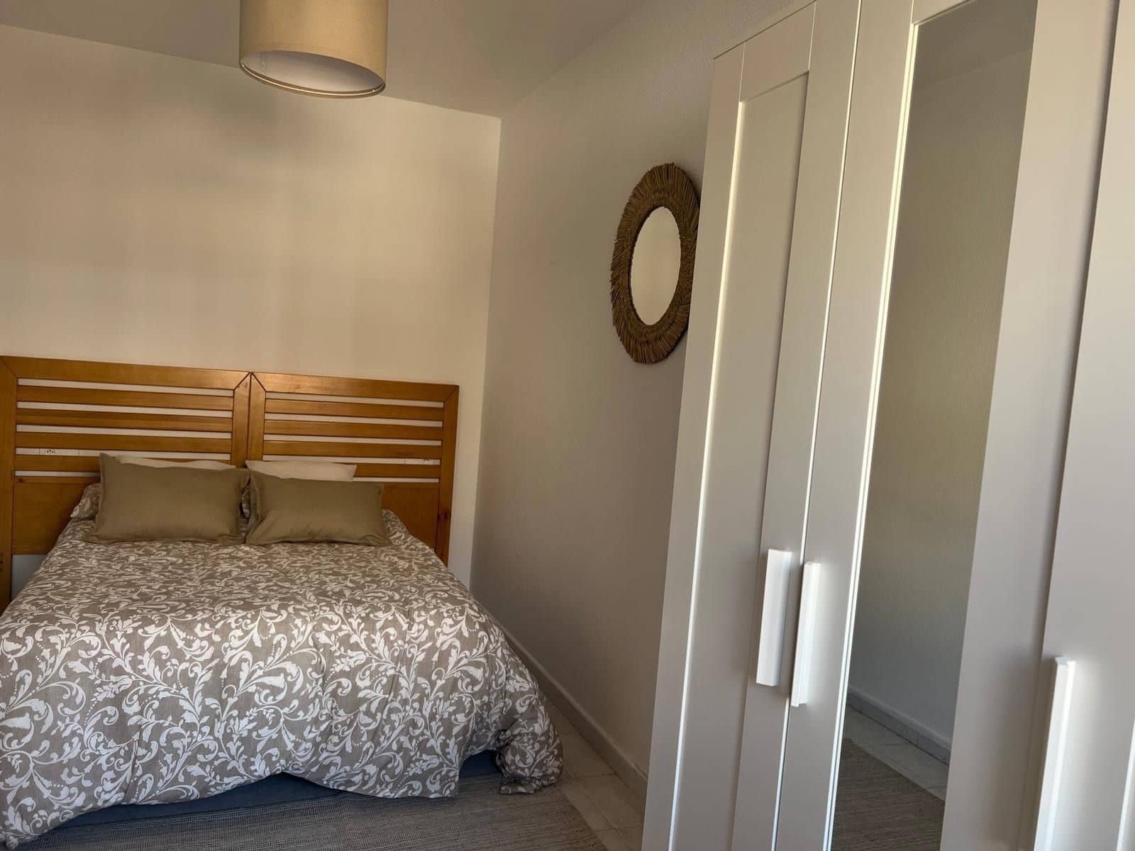 1 quarto Apartamento para arrendar em Torrevieja - 650 € (Ref: 9614765)