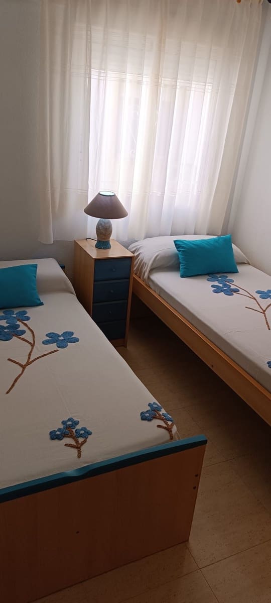 3 bedroom Bungalow for rent in Gran Alacant with pool garage - € 700 (Ref: 9618990)