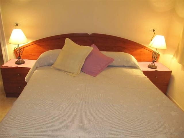 2 soverom Villa til leie i Dehesa de Campoamor, Orihuela med svømmebasseng garasje - € 700 (Ref: 9633920)