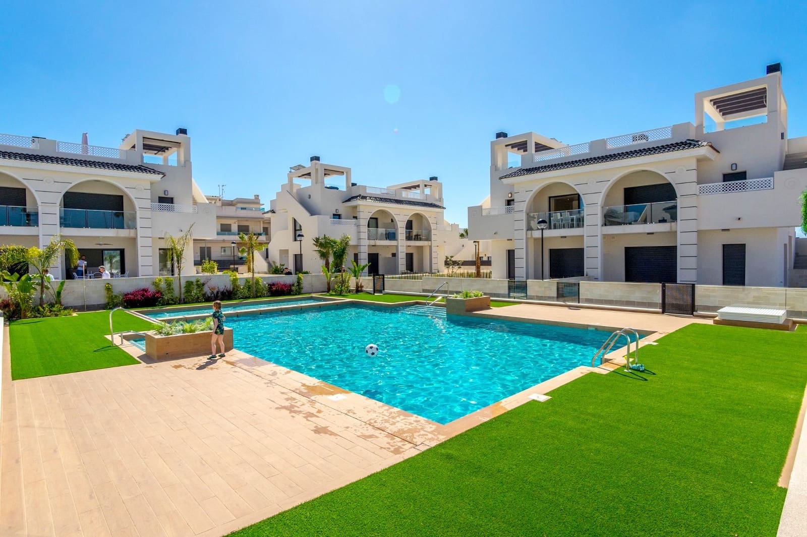 2 bedroom Apartment for rent in Ciudad Quesada with pool garage - € 1,450 (Ref: 9636486)