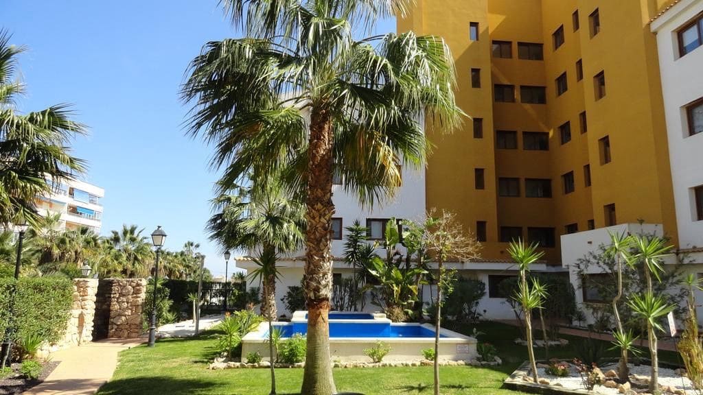 2 camera da letto Appartamento da affittare in Orihuela Costa con piscina garage - 1.300 € (Rif: 9663394)