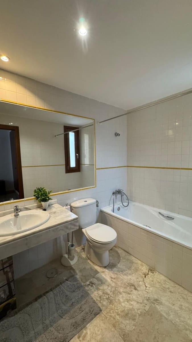 2 bedroom Apartment for rent in Orihuela Costa with pool garage - € 1,250 (Ref: 9663394)