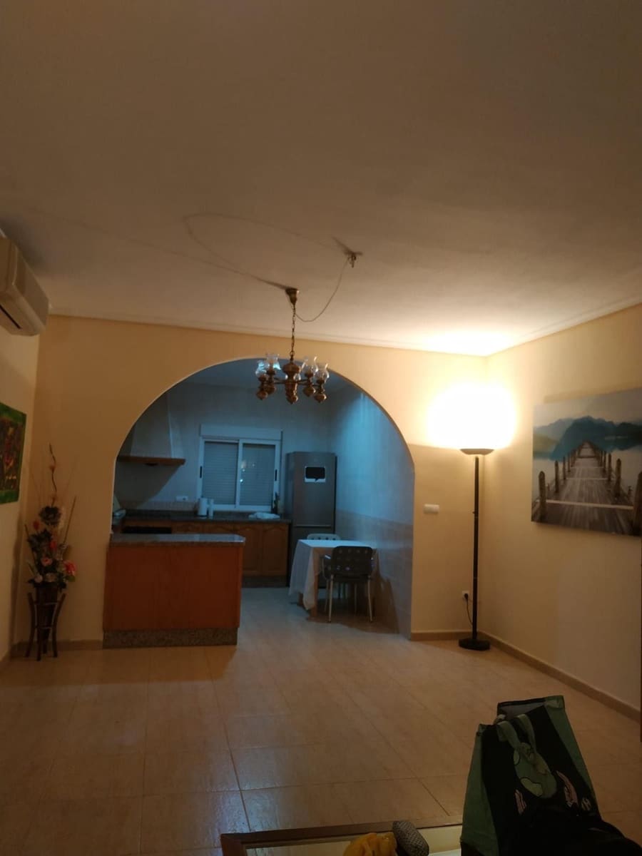 3 bedroom Villa for rent in Crevillente / Crevillent with garage - € 1,700 (Ref: 9698161)