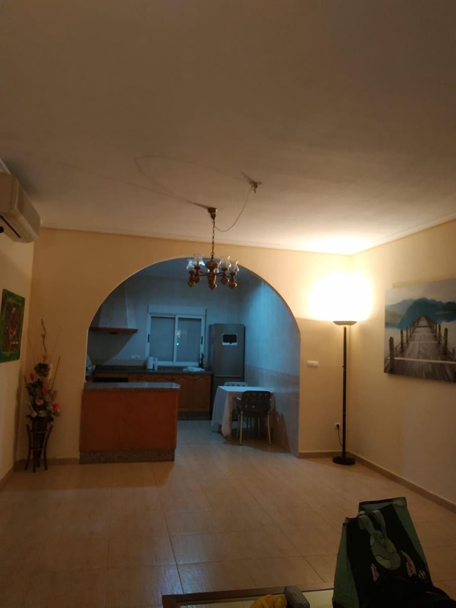 3 bedroom Villa for rent in Crevillente / Crevillent with garage - € 1,700 (Ref: 9698161)