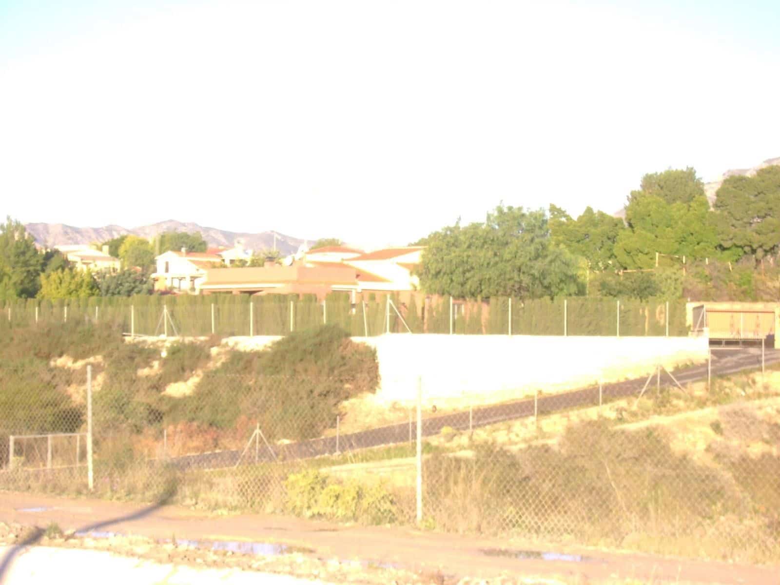 3 bedroom Villa for rent in Crevillente / Crevillent with garage - € 1,700 (Ref: 9698161)