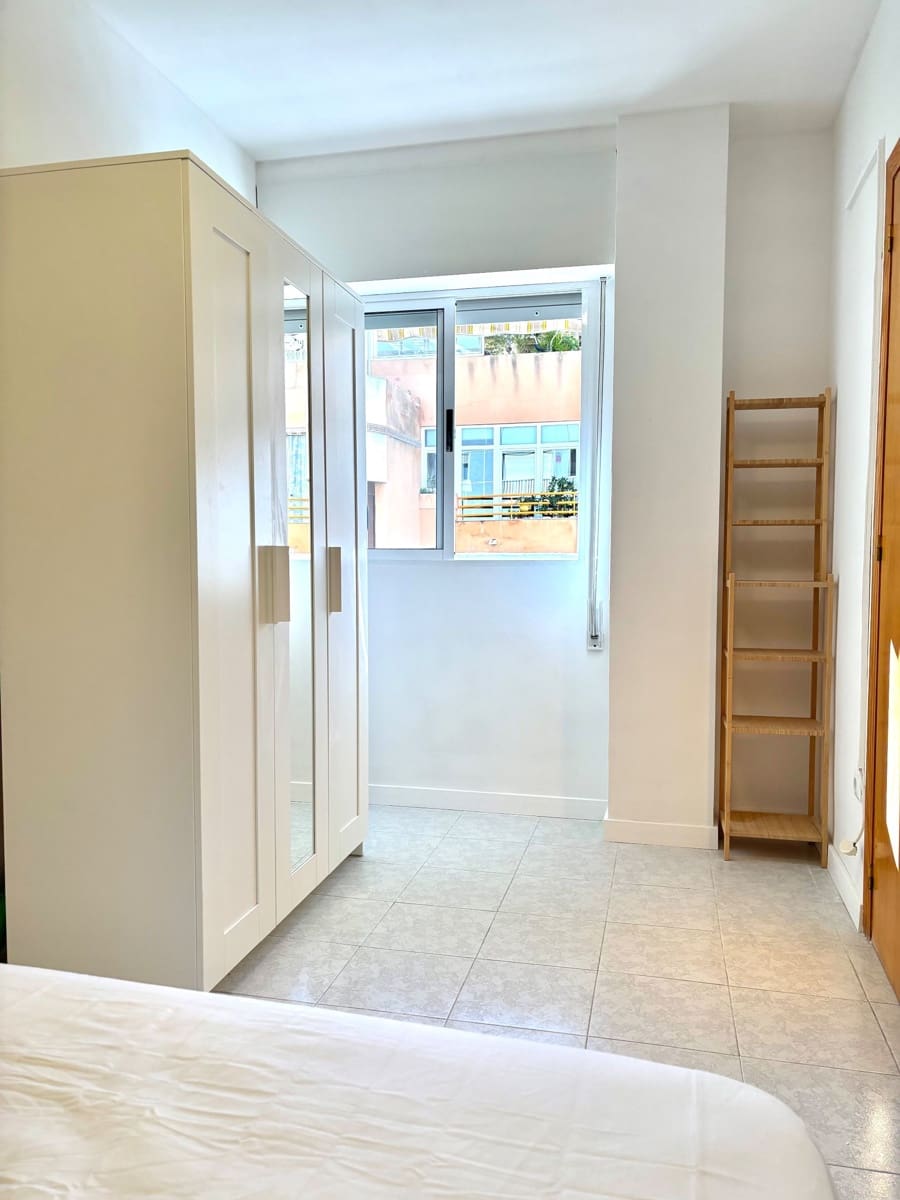 1 bedroom Apartment for rent in Torrevieja - € 750 (Ref: 9700473)