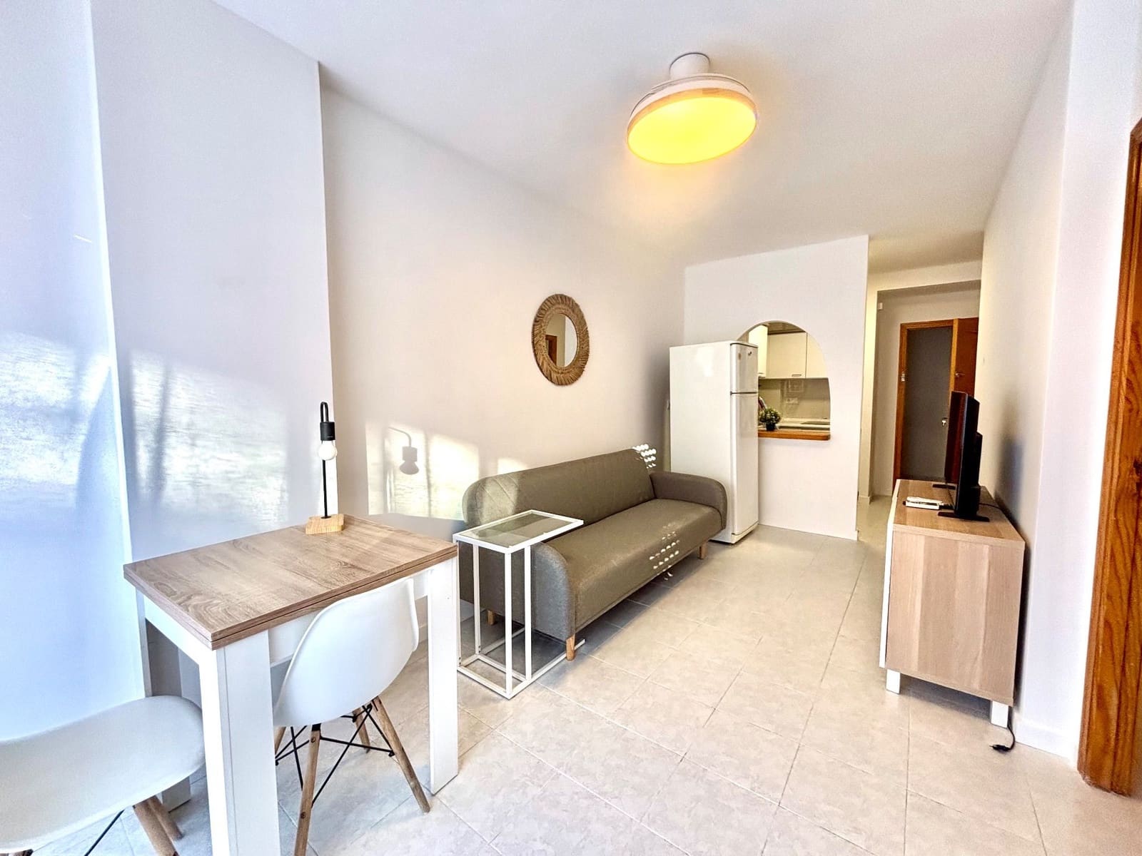 1 bedroom Apartment for rent in Torrevieja - € 750 (Ref: 9700473)