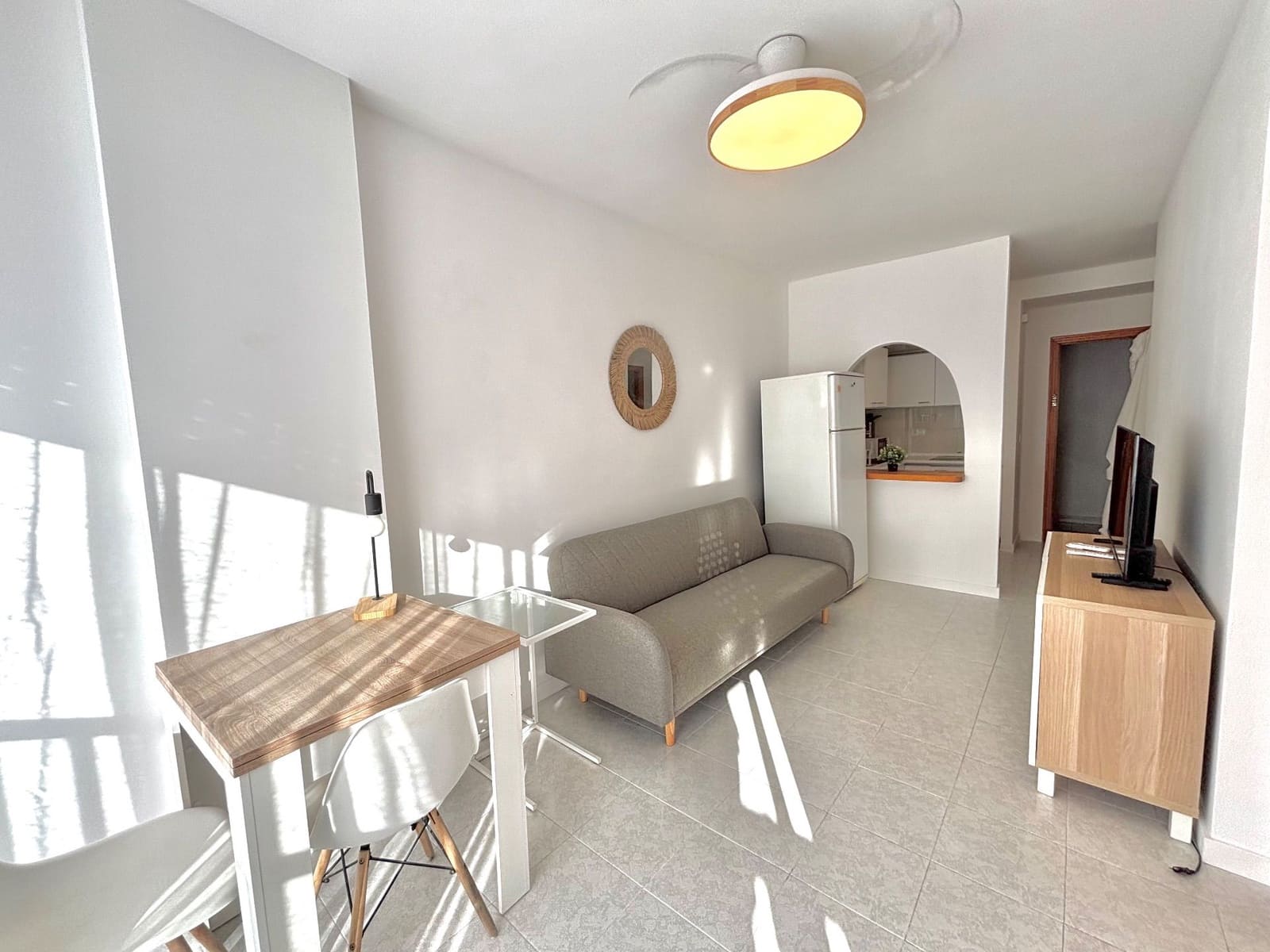 1 bedroom Apartment for rent in Torrevieja - € 750 (Ref: 9700473)