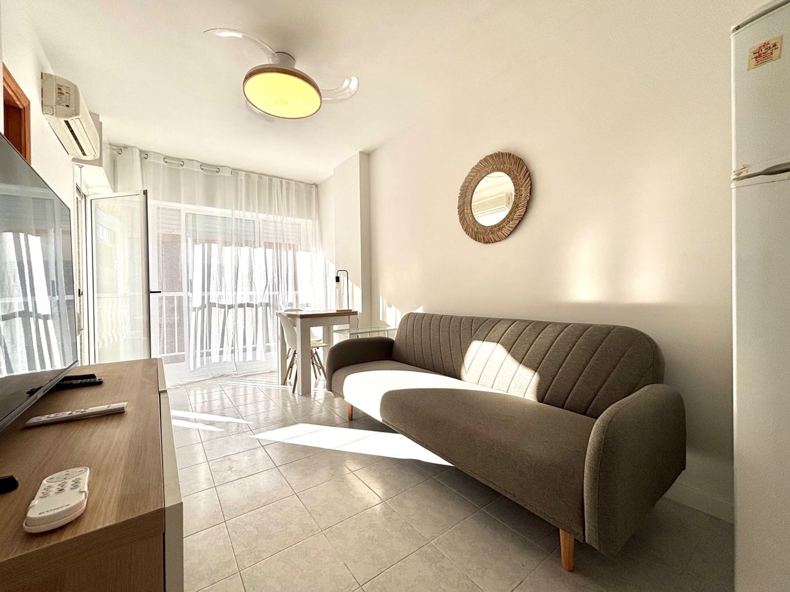 1 bedroom Apartment for rent in Torrevieja - € 750 (Ref: 9700473)