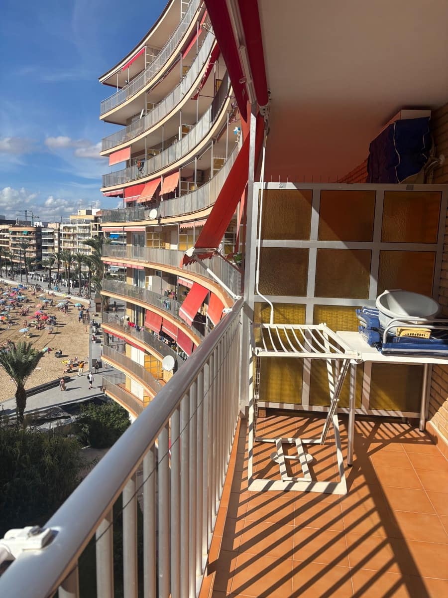 3 soverom Leilighet til leie i Torrevieja med garasje - € 850 (Ref: 9719524)