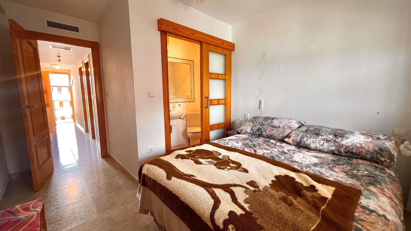 3 soverom Leilighet til leie i Torrevieja med garasje - € 850 (Ref: 9719524)