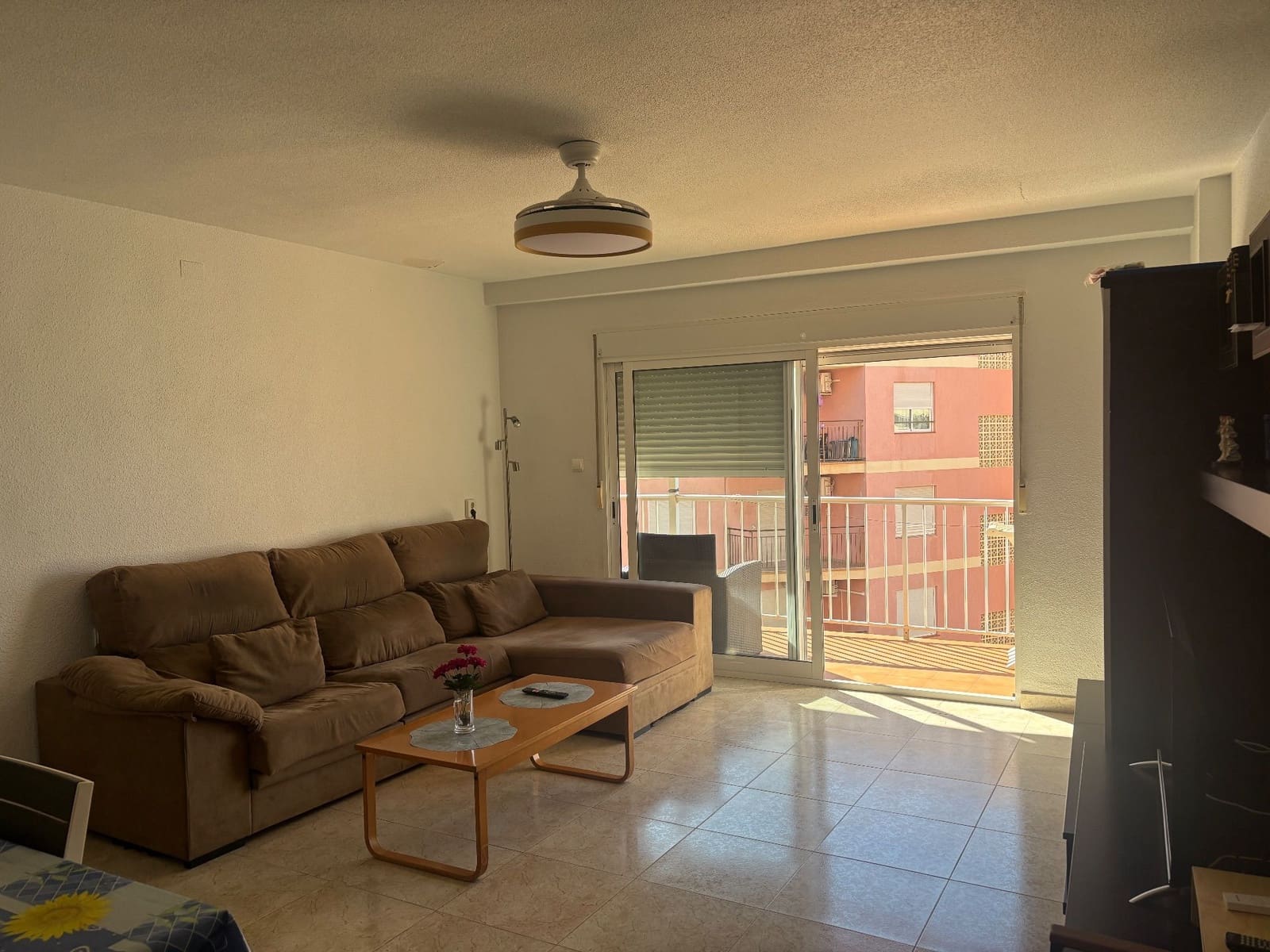 3 soverom Leilighet til leie i Torrevieja med garasje - € 850 (Ref: 9719524)
