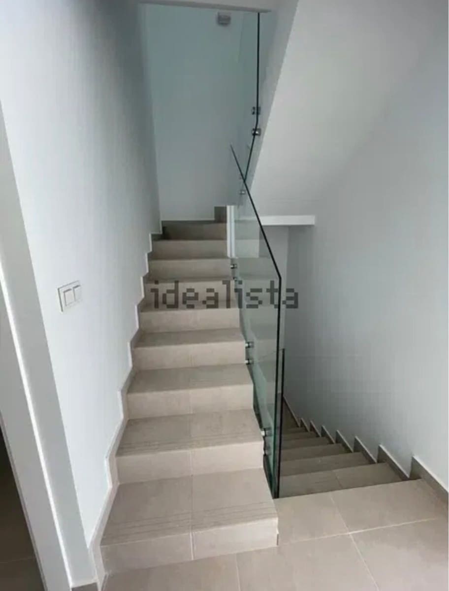 4 bedroom Villa for rent in Benijofar with pool garage - € 2,350 (Ref: 9728590)