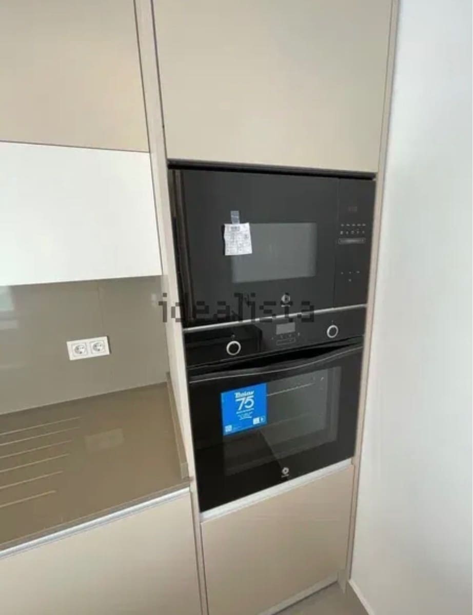 4 bedroom Villa for rent in Benijofar with pool garage - € 2,350 (Ref: 9728590)