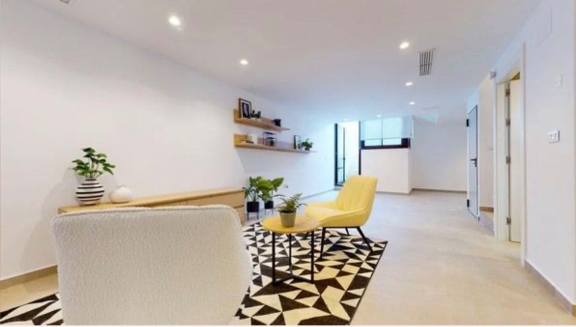 4 soveværelse Villa til leje i Benijofar med swimmingpool garage - € 2.350 (Ref: 9751626)