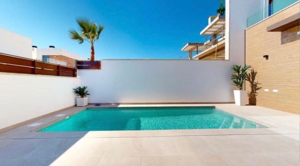 4 soveværelse Villa til leje i Benijofar med swimmingpool garage - € 2.350 (Ref: 9751626)