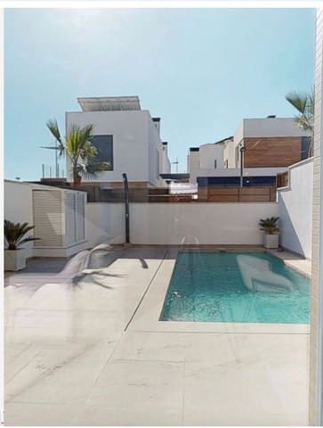 Villa/Maison de 4 chambres à louer à Benijófar avec piscine garage - 2 350 € (Ref: 9751626)