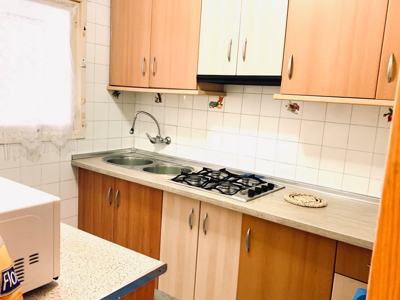 3 bedroom Apartment for rent in Torrevieja with garage - € 750 (Ref: 9780142)