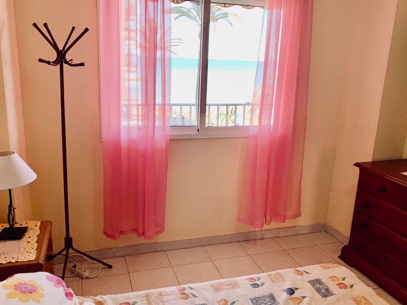 3 bedroom Apartment for rent in Torrevieja with garage - € 750 (Ref: 9780142)