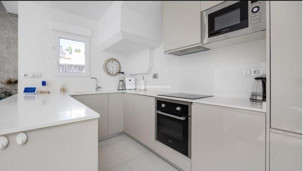 3 camera da letto Villa da affittare in Benijofar con piscina garage - 2.140 € (Rif: 9800357)