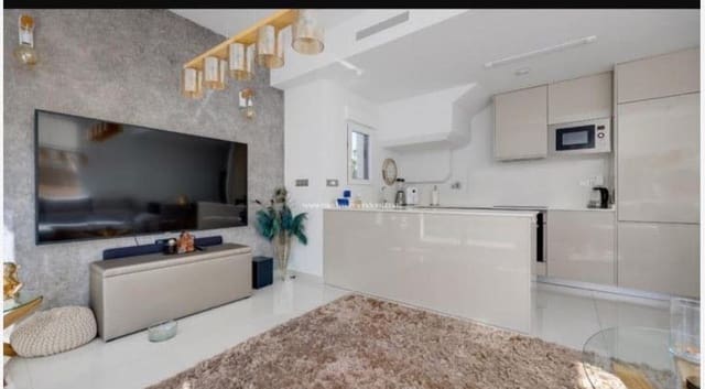 3 sypialnia Willa do wynajęcia w Benijófar z basenem garażem - 2 140 € (Ref: 9800357)