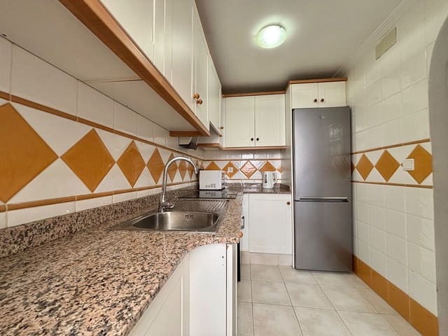 3 slaapkamer Halfvrijstaande villa te koop in Gran Vista - Olivo de Oro, Santa Pola met zwembad - € 250.000 (Ref: 9800358)