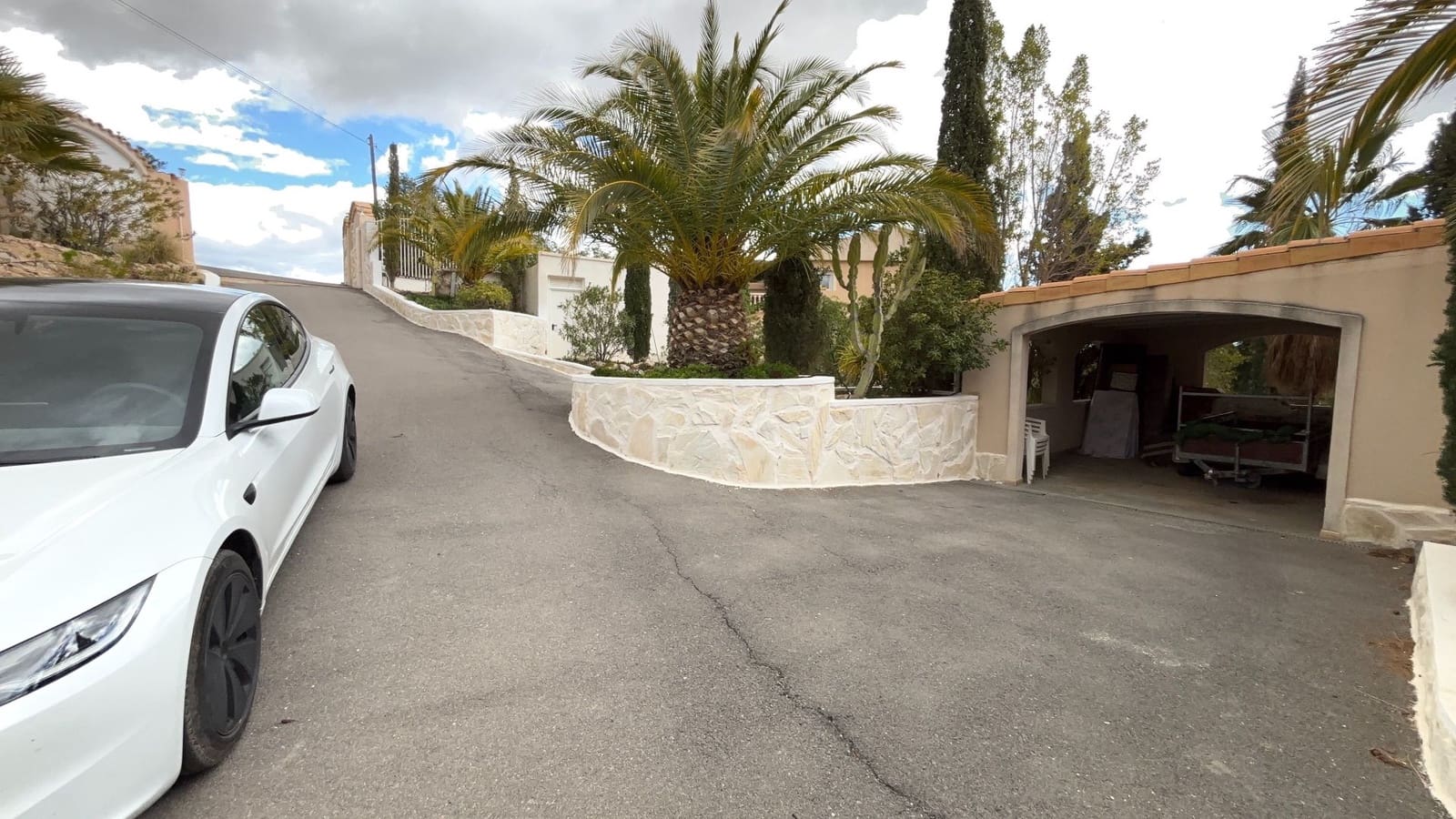 5 bedroom Villa for rent in Muchamiel / Mutxamel with pool garage - € 3,000 (Ref: 9840083)