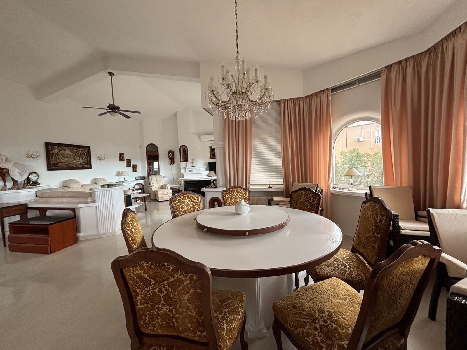 5 bedroom Villa for rent in Muchamiel / Mutxamel with pool garage - € 3,000 (Ref: 9840083)