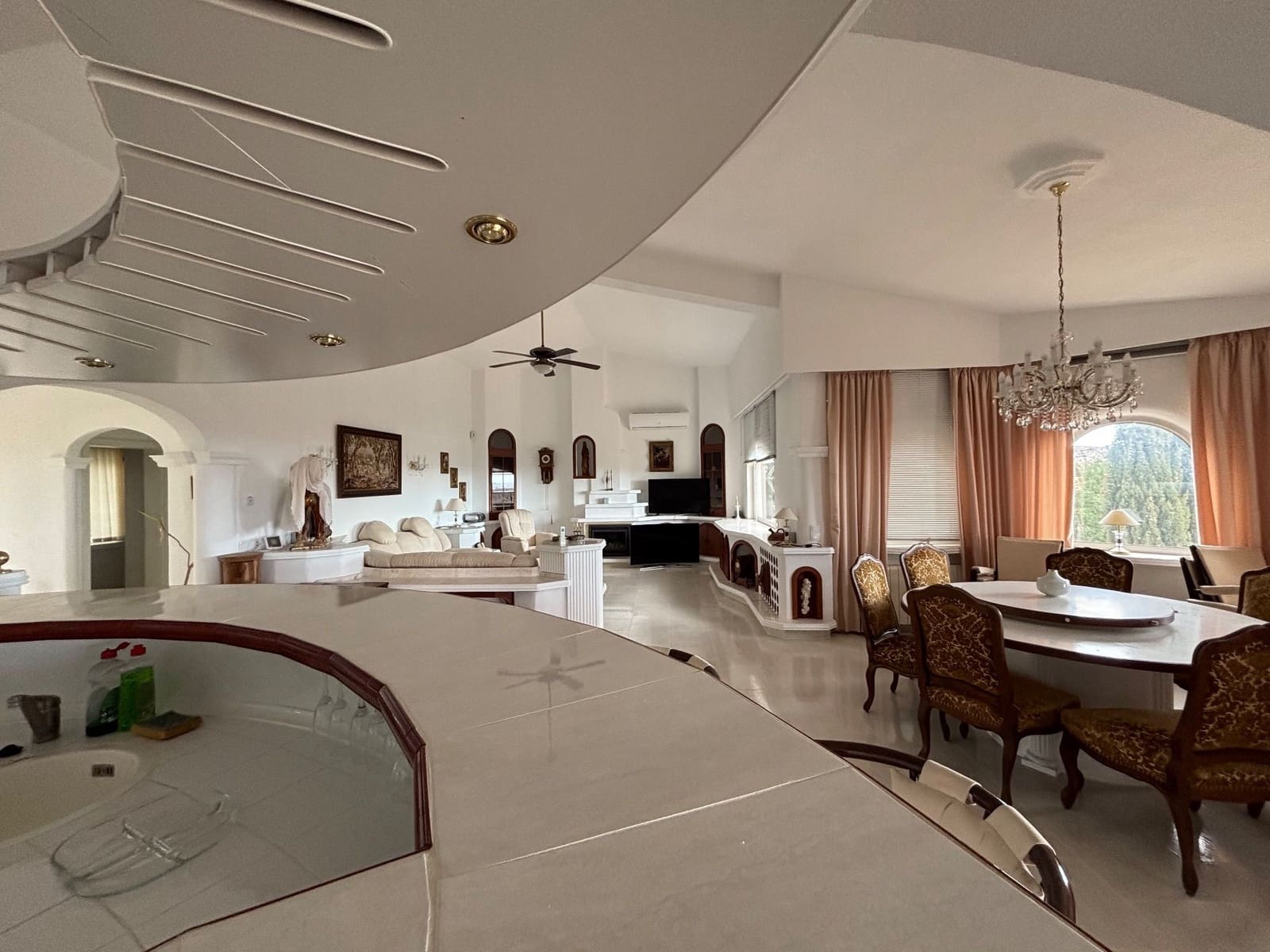 5 bedroom Villa for rent in Muchamiel / Mutxamel with pool garage - € 3,000 (Ref: 9840083)