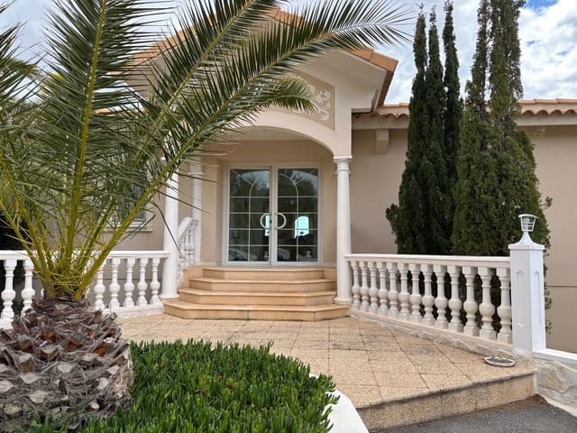 Villa/Maison de 5 chambres à louer à Muchamiel / Mutxamel avec piscine garage - 3 000 € (Ref: 9840083)