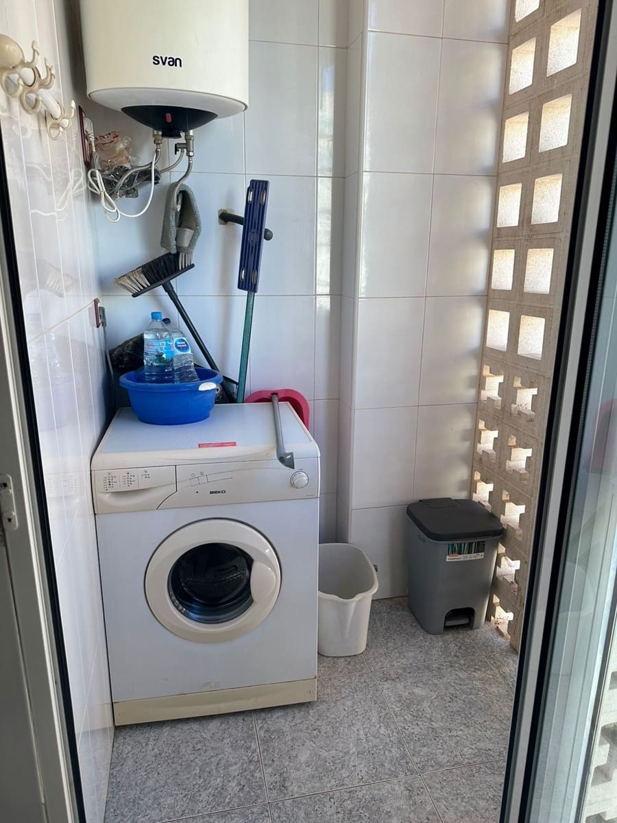 2 soverom Leilighet til leie i Guardamar del Segura med garasje - € 650 (Ref: 9868181)