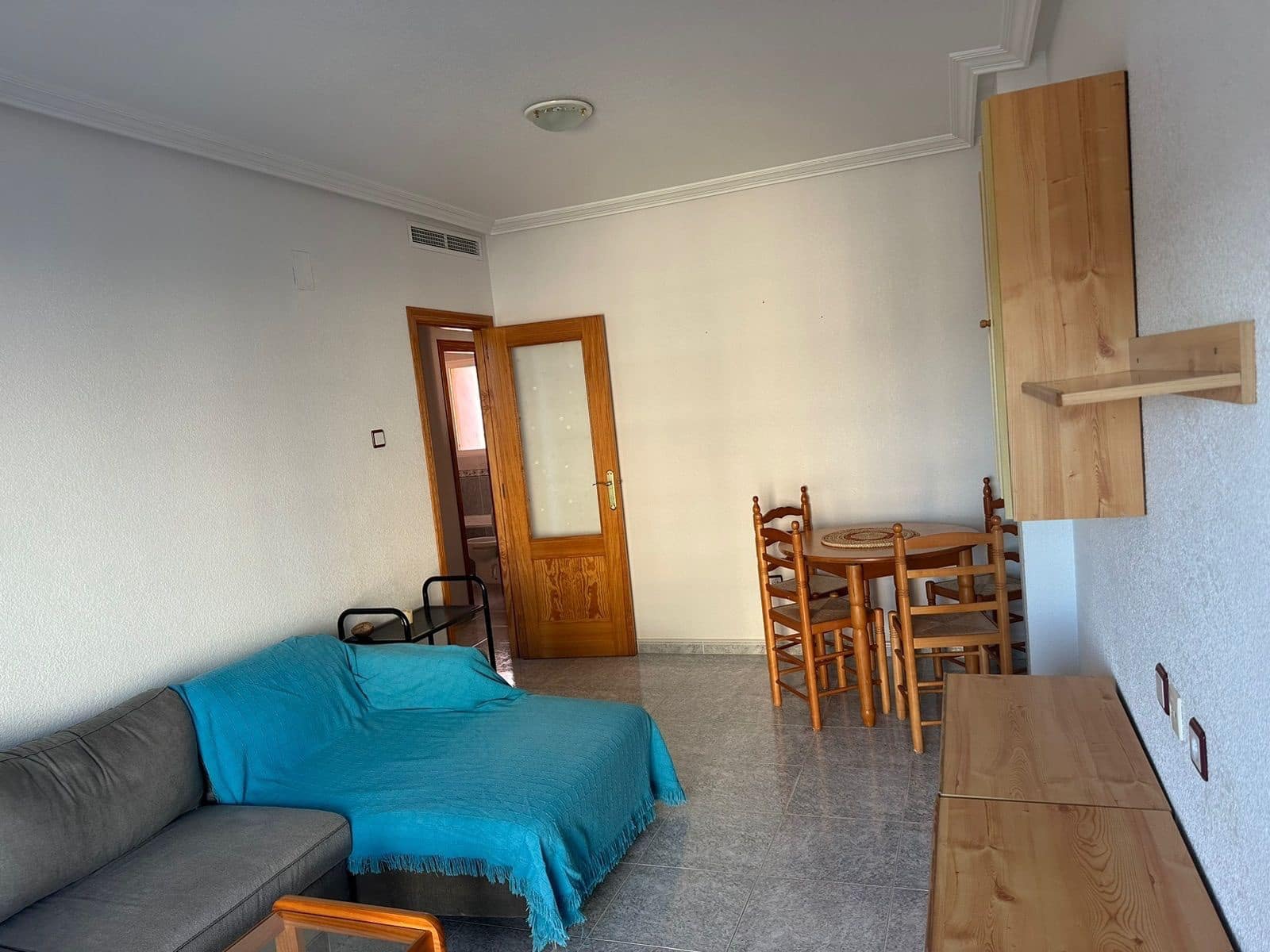 2 soverom Leilighet til leie i Guardamar del Segura med garasje - € 650 (Ref: 9868181)
