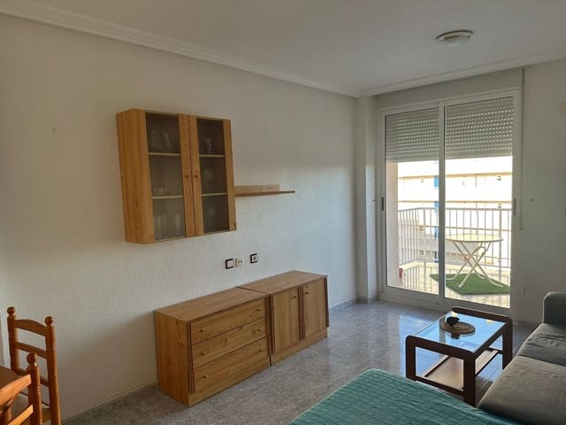 2 bedroom Apartment for rent in Puerto Deportivo, Guardamar del Segura with garage - € 650 (Ref: 9868181)