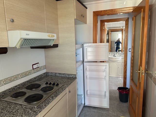 2 bedroom Apartment for rent in Puerto Deportivo, Guardamar del Segura with garage - € 650 (Ref: 9868181)