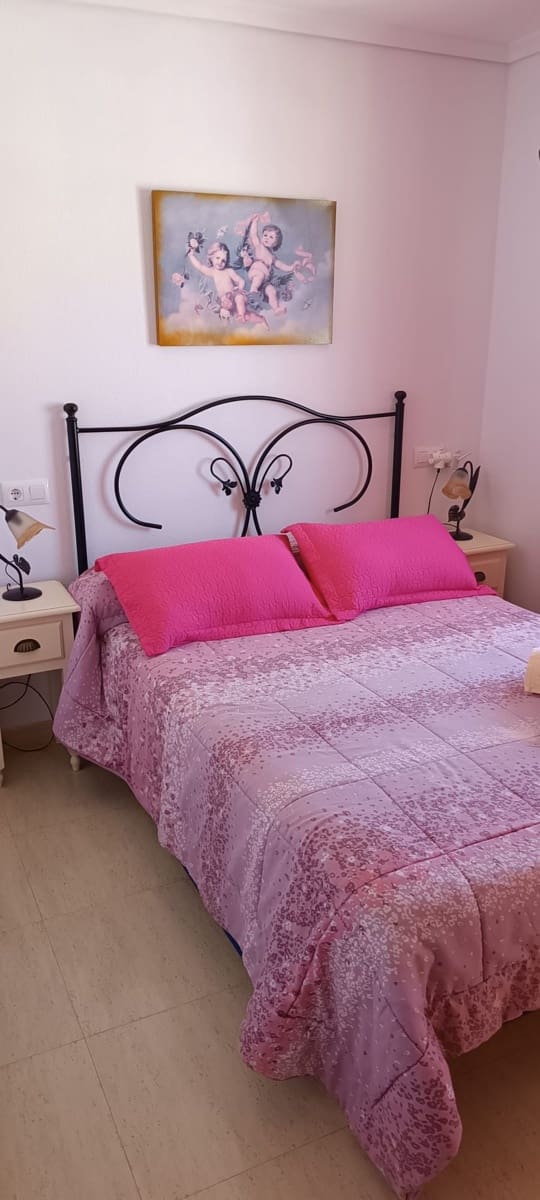 Bungalow de 3 habitaciones en Gran Alacant en alquiler con piscina garaje - 700 € (Ref: 9915263)