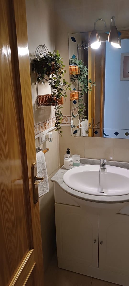 Bungalow de 3 habitaciones en Gran Alacant en alquiler con piscina garaje - 700 € (Ref: 9915263)