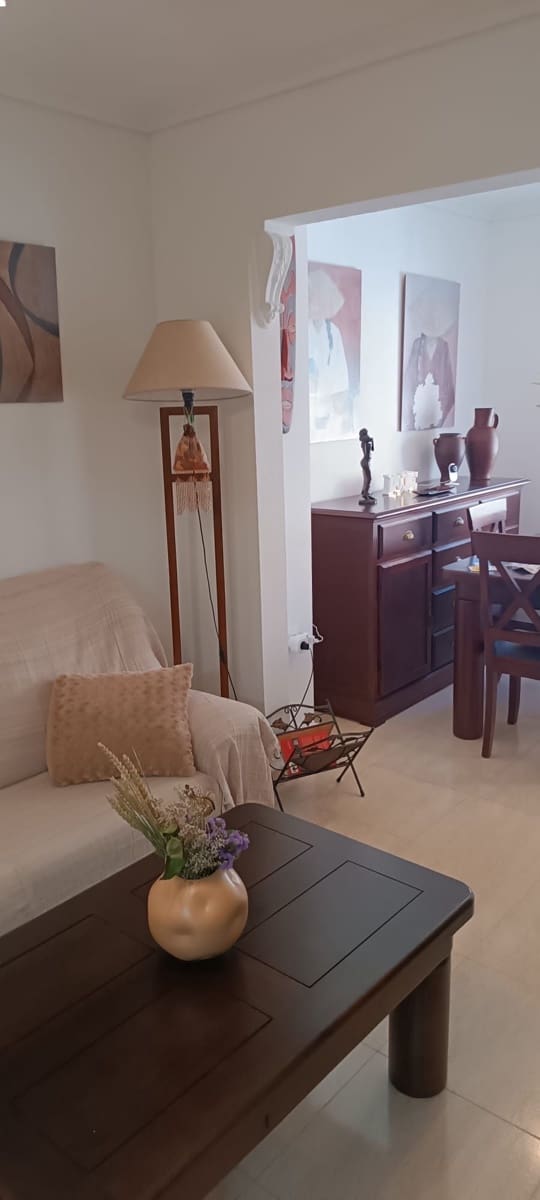 Bungalow de 3 habitaciones en Gran Alacant en alquiler con piscina garaje - 700 € (Ref: 9915263)
