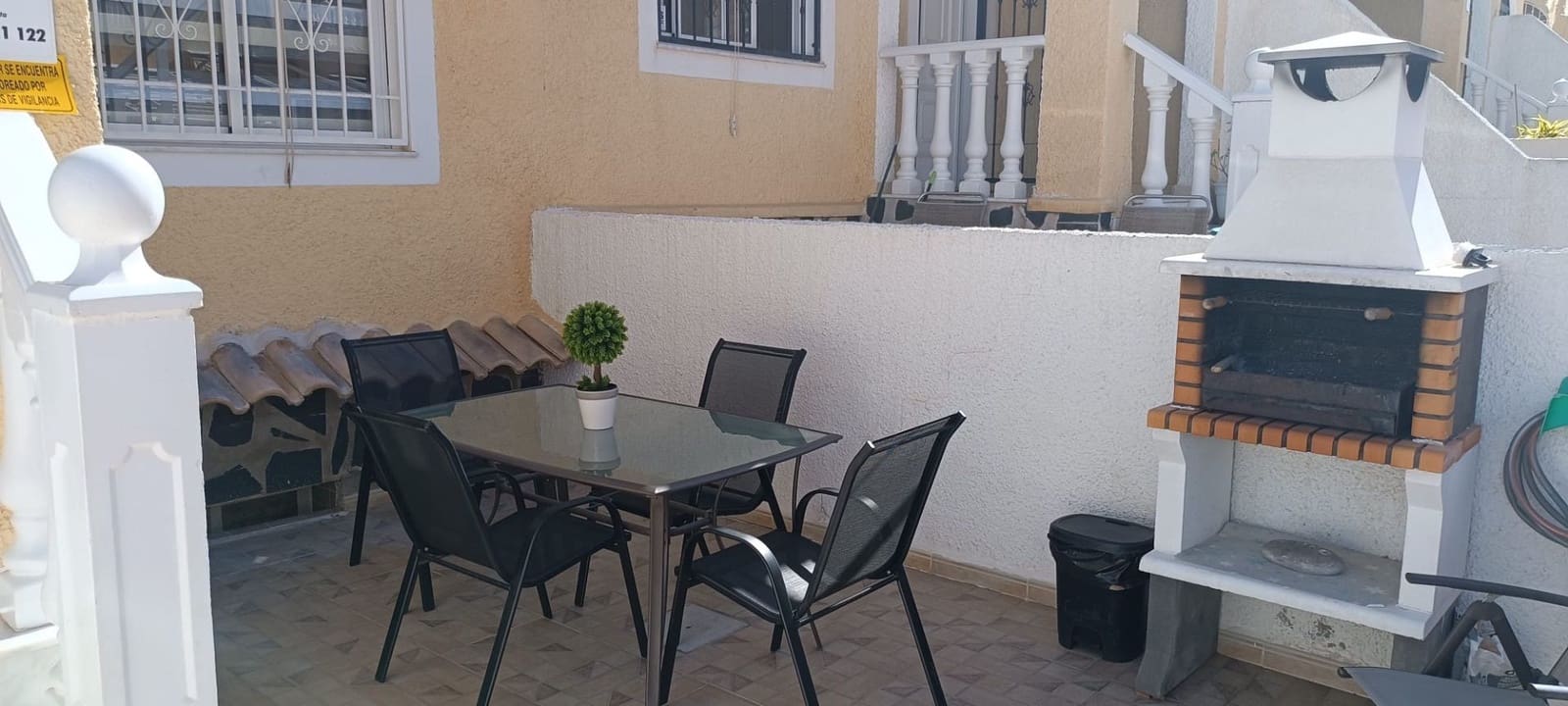 Bungalow de 3 habitaciones en Gran Alacant en alquiler con piscina garaje - 700 € (Ref: 9915263)
