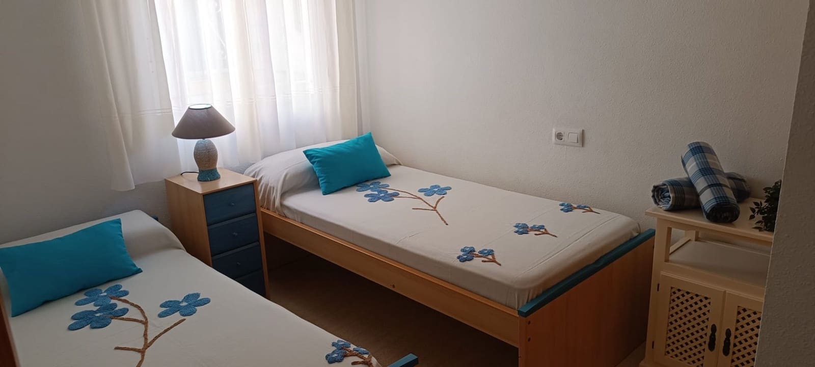 Bungalow de 3 habitaciones en Gran Alacant en alquiler con piscina garaje - 700 € (Ref: 9915263)