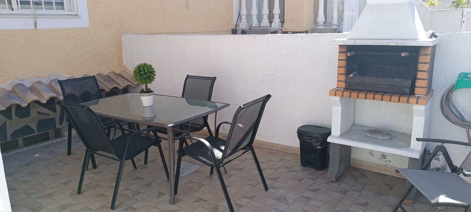 Bungalow de 3 habitaciones en Gran Alacant en alquiler con piscina garaje - 700 € (Ref: 9915263)