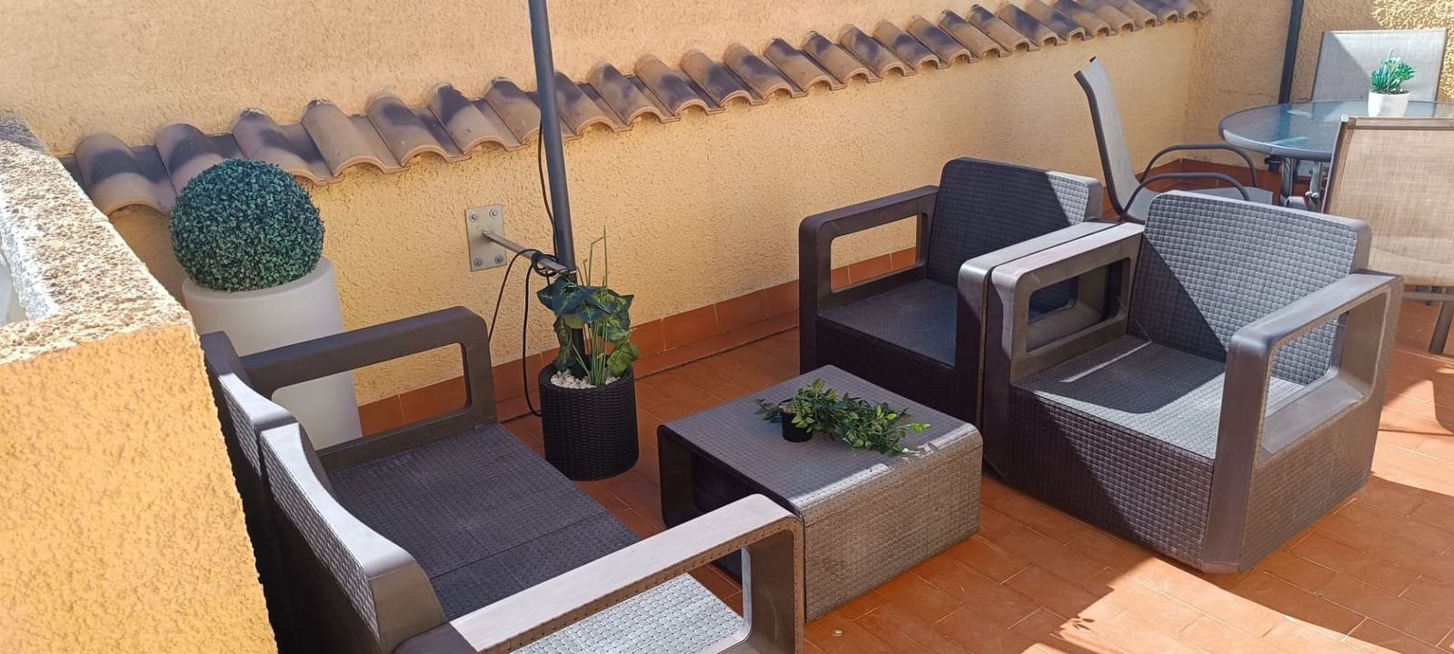 Bungalow de 3 habitaciones en Gran Alacant en alquiler con piscina garaje - 700 € (Ref: 9915263)