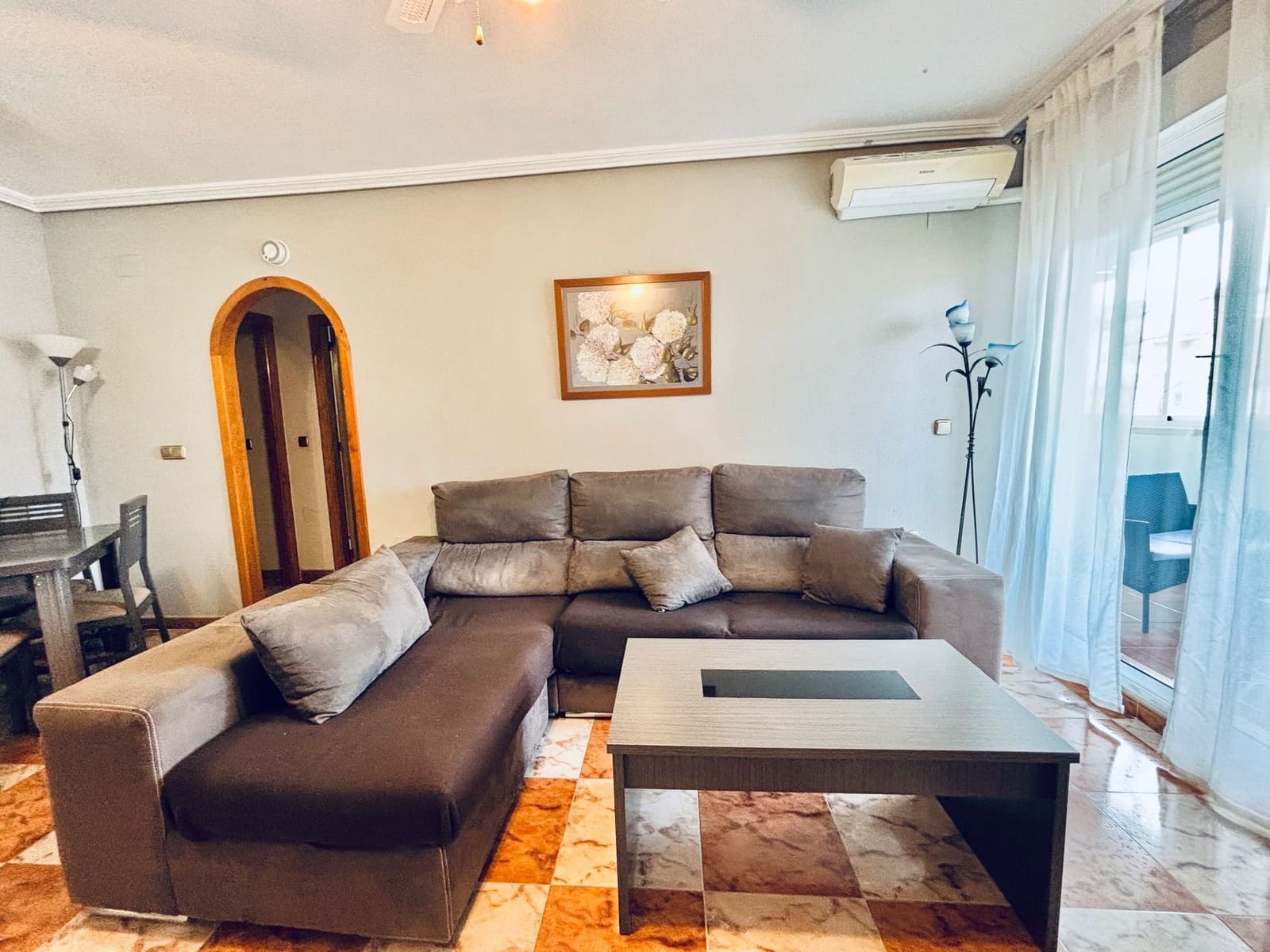 2 makuuhuone Huoneisto vuokrattavana paikassa Villamartin mukana uima-altaan 
autotalli - 750 € (Ref: 9919352)